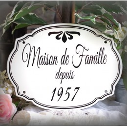 Plaque de famille en émail blanc