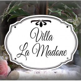 Plaque de famille en émail blanc police Great Vibes