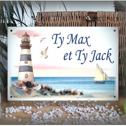 Plaque de Maison décor Phare en émail avec un texte en police corsiva