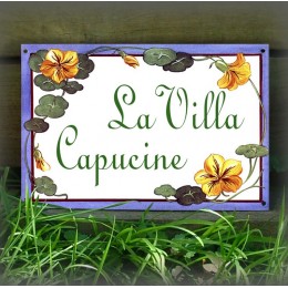 Plaque de Maison décor Capucines en émail police Linus