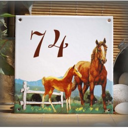 Numéro de rue émaillé décor Chevaux
