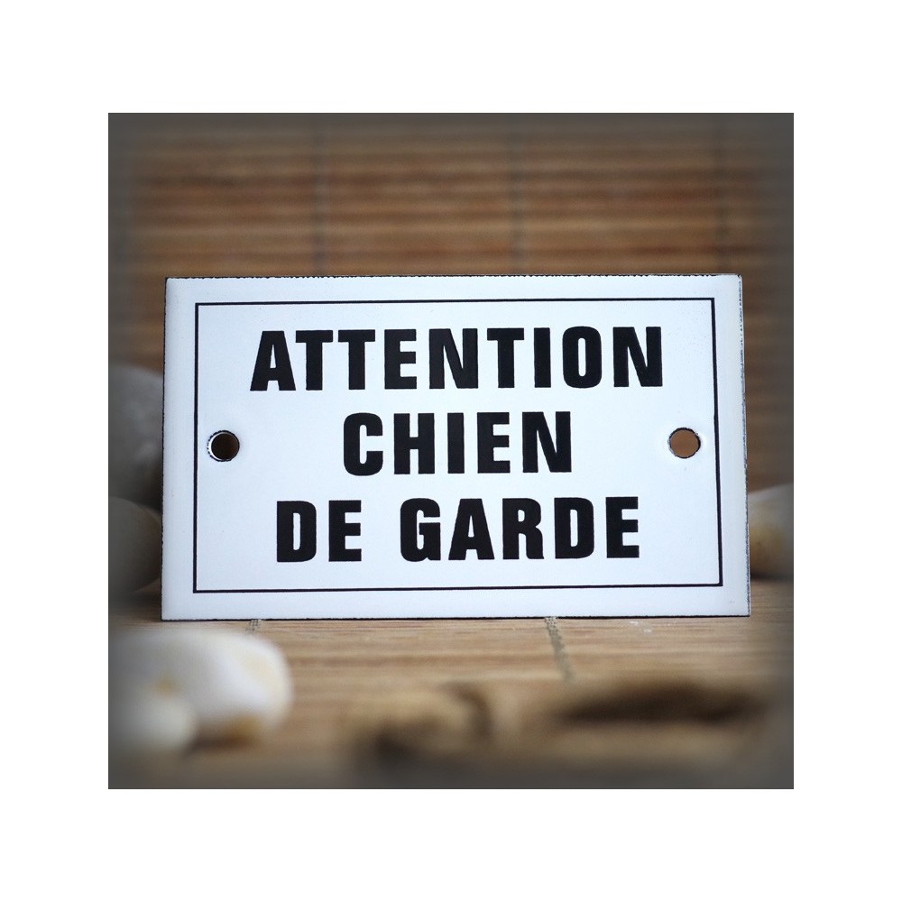 Enamel plate "Attention chien de garde" with border