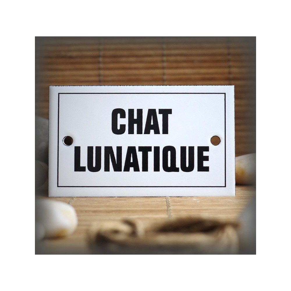 Enamel plate "Chat Lunatique" with border