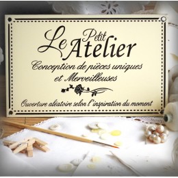 Enamel sign "Le Petit Atelier aux créations merveilleuses" zoom