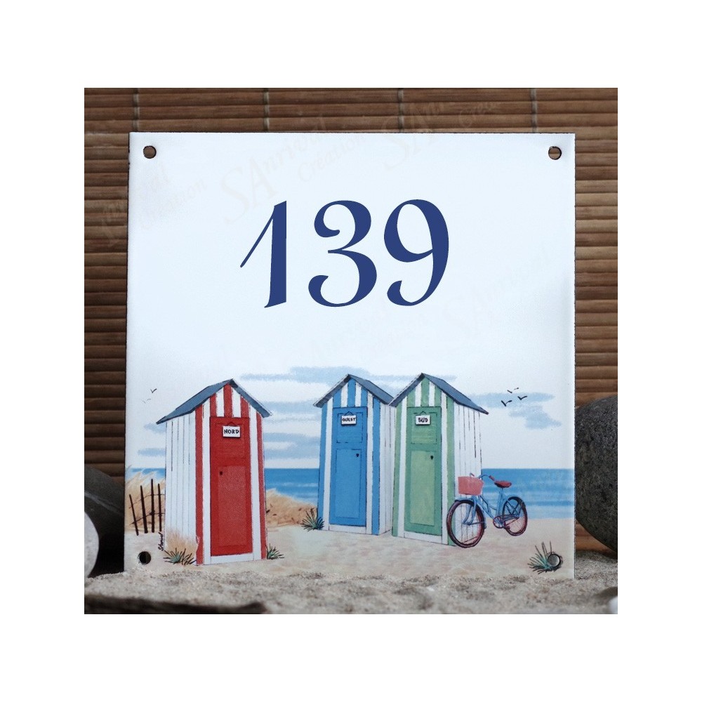 Numéro de rue émaillé décor Cabines 15x15cm